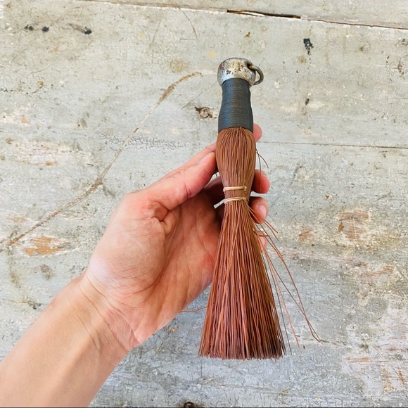 ♥️ Vintage ♥️ Old String Tied Metal Cap End Hanger Whisk Broom - Picture 8 of 12